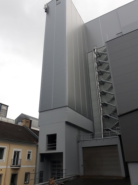 tl_files/ifk/bilder/Referenzen/Pfahnl/Mehlsiloanlage2018_09.jpg